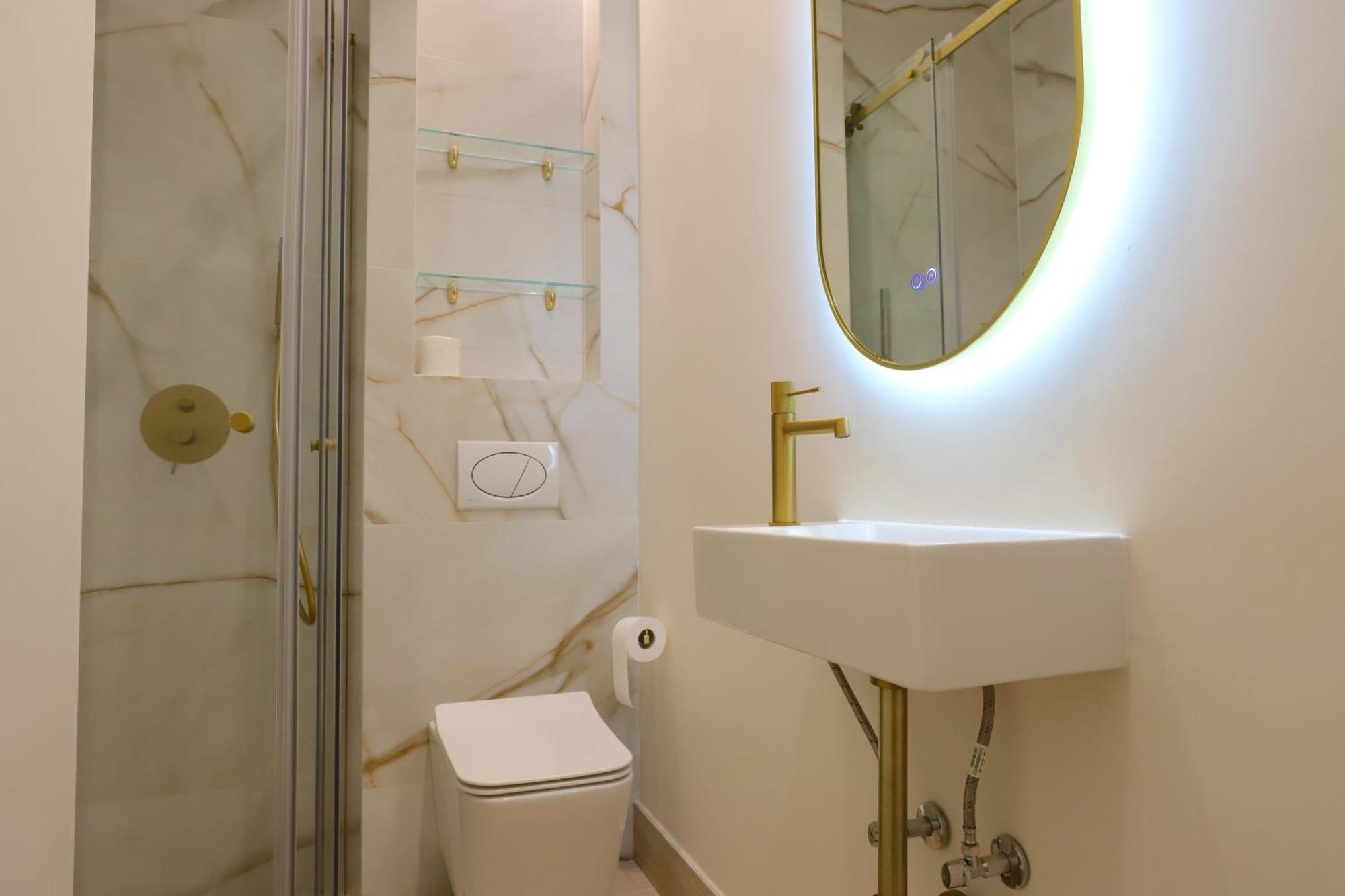 Apartamentos Orilla Del Bernabeu Madrid Exterior photo