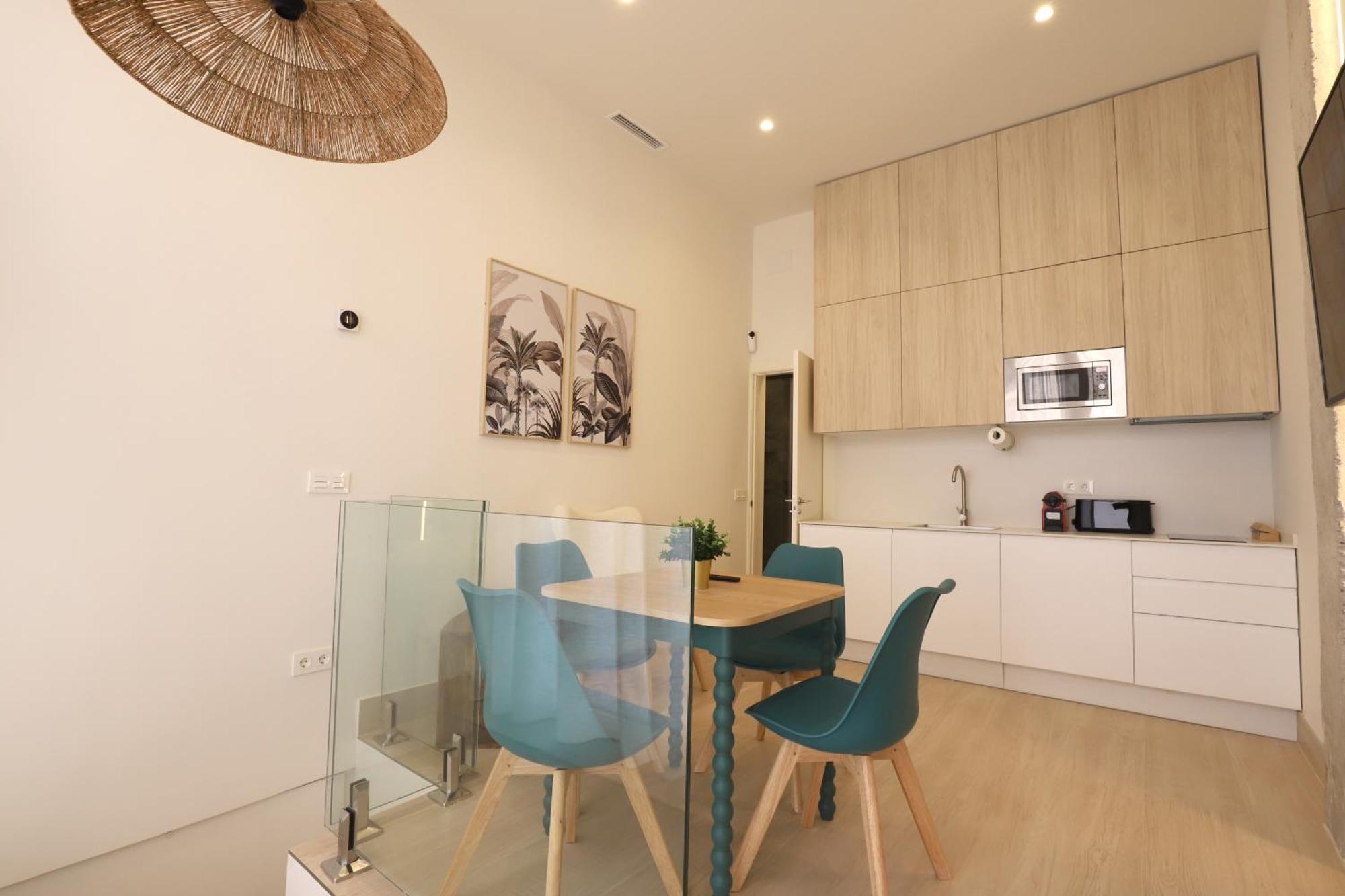 Apartamentos Orilla Del Bernabeu Madrid Exterior photo